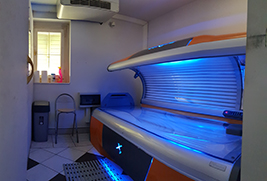 CsokiSzoli - fekvő, gyorsbarnító